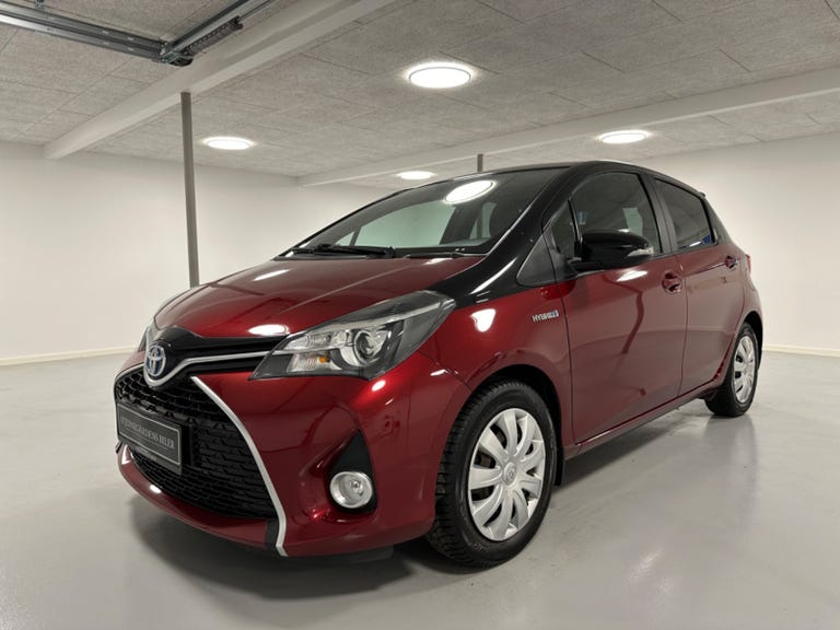 Toyota Yaris Hybrid Spirit e-CVT