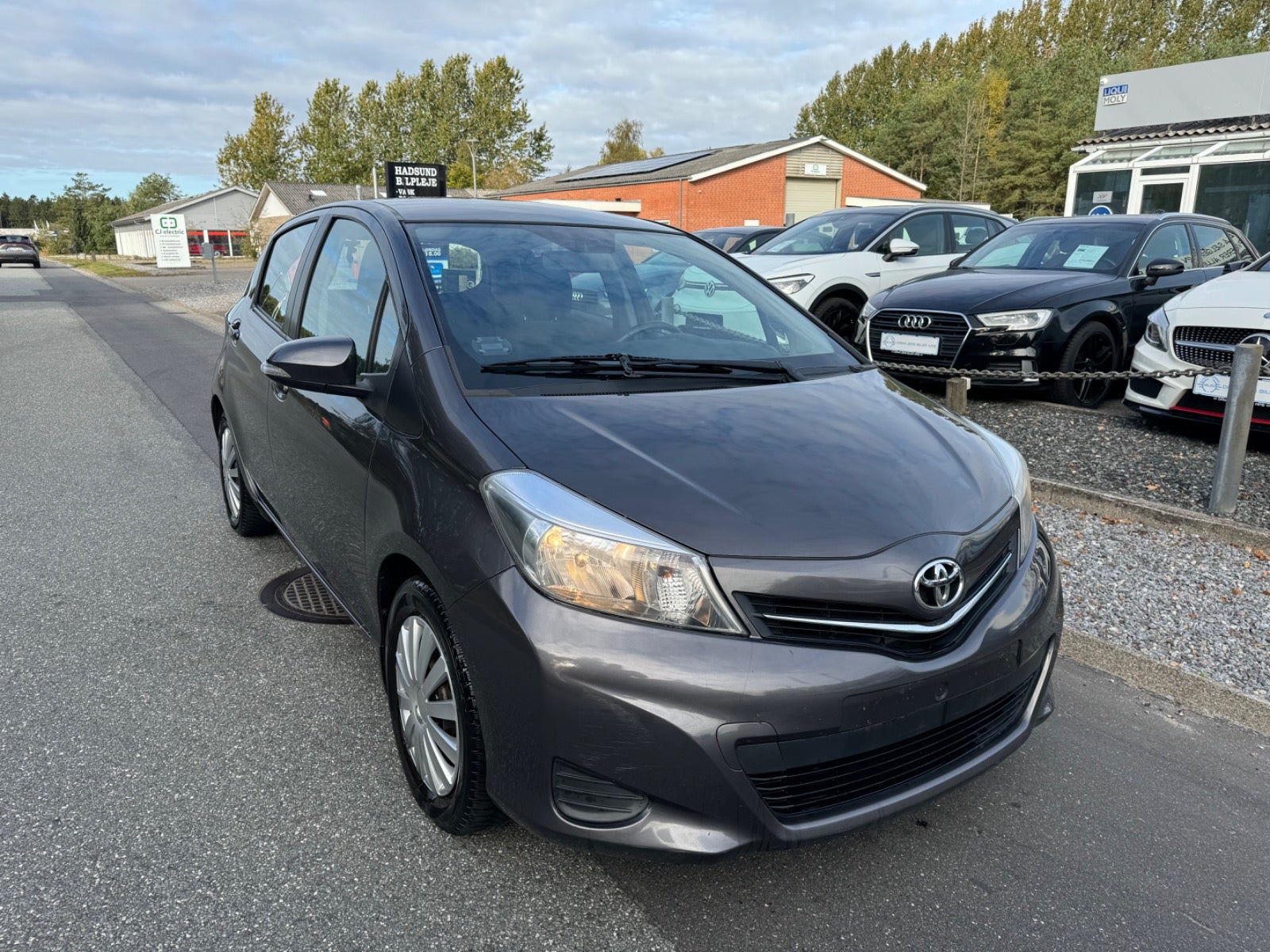 Toyota Yaris 2014