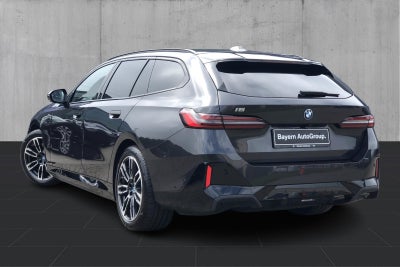 BMW i5 eDrive40 Touring Fully Charged - 2