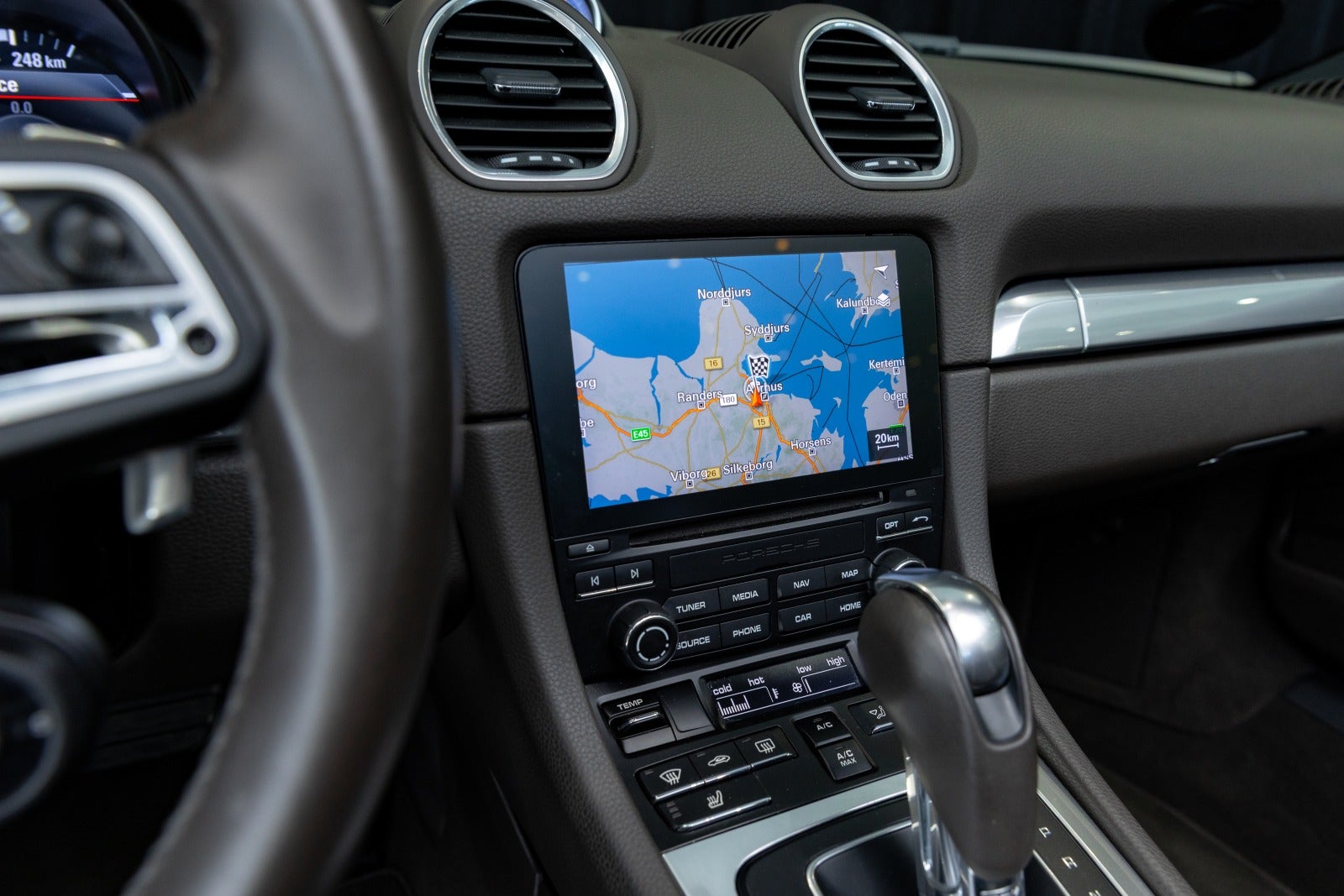 Gallery image 16 of 16