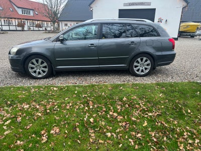 Toyota Avensis 2,0 Sol+ stc. 5d
