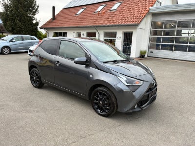 Toyota Aygo 1,0 VVT-i x-press 5d