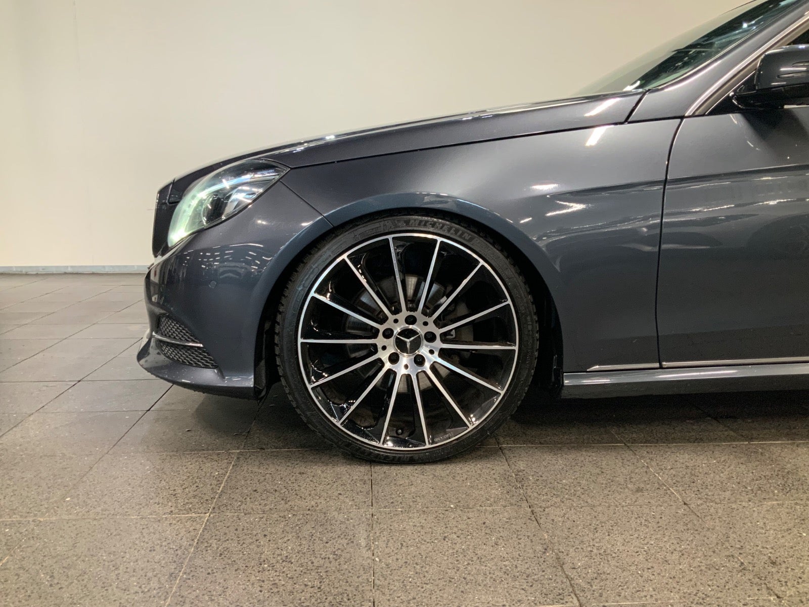 Mercedes-Benz E 350 (4/8)