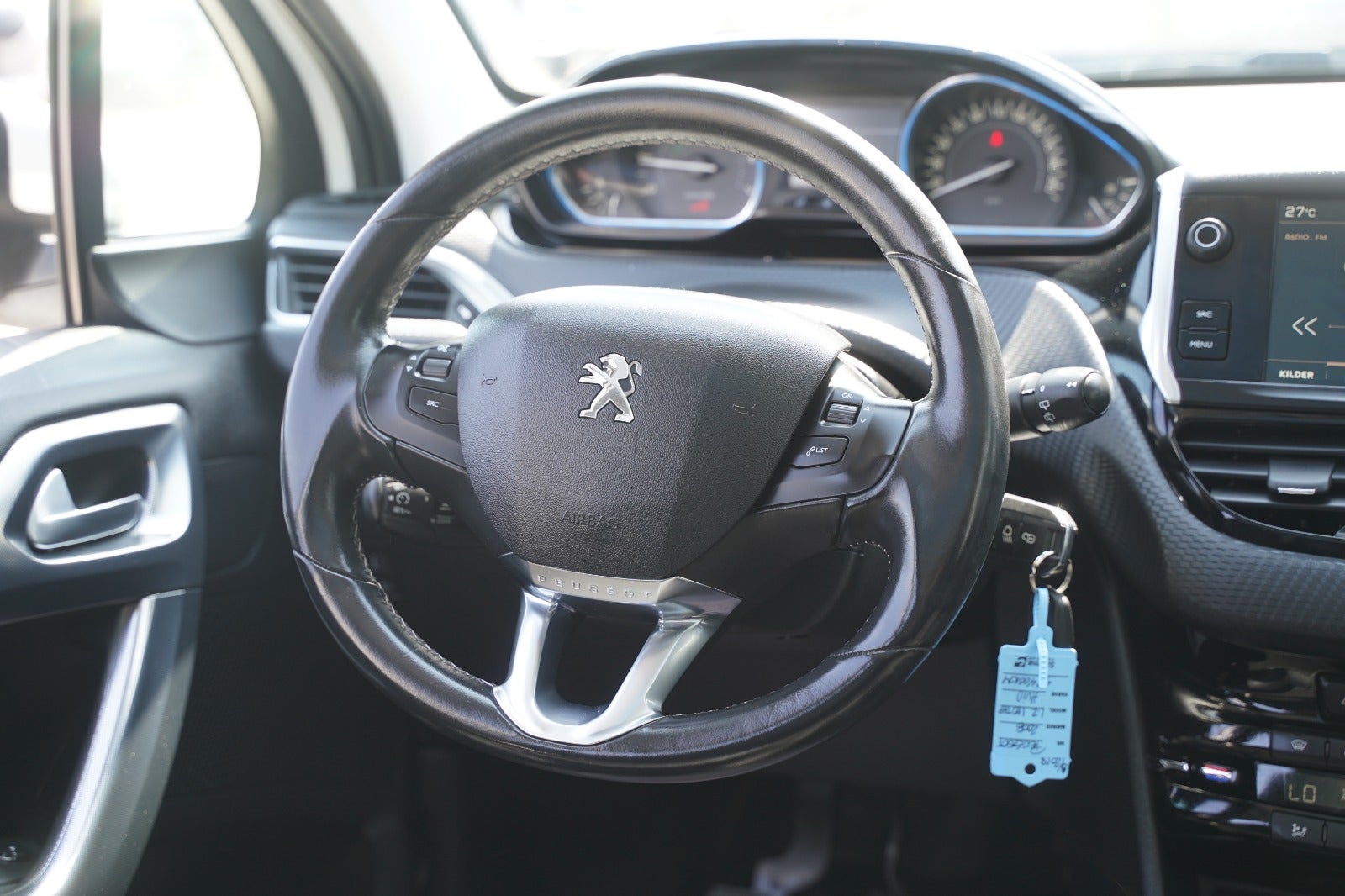 Billede af Peugeot 2008 1,2 e-THP 110 Selection Sky