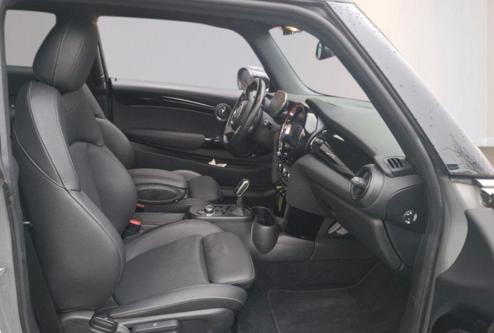 MINI Cooper SE Classic Trim