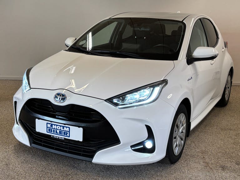Toyota Yaris Hybrid H3 Vision e-CVT