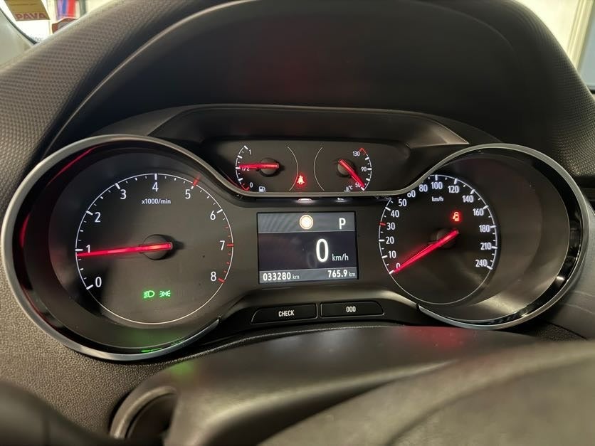 Opel Crossland X T 130 Sport aut. Opel Crossland X T 130 Sport aut.