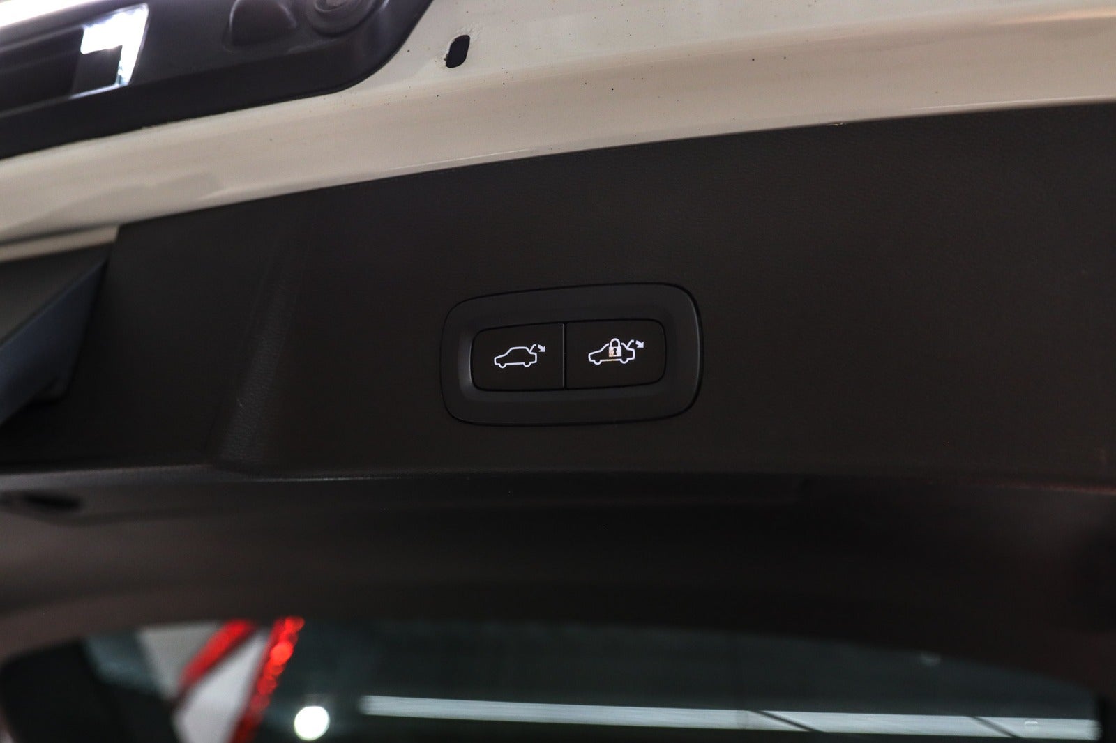 Billede af Volvo XC40 1,5 T5 ReCharge R-Design aut. Van