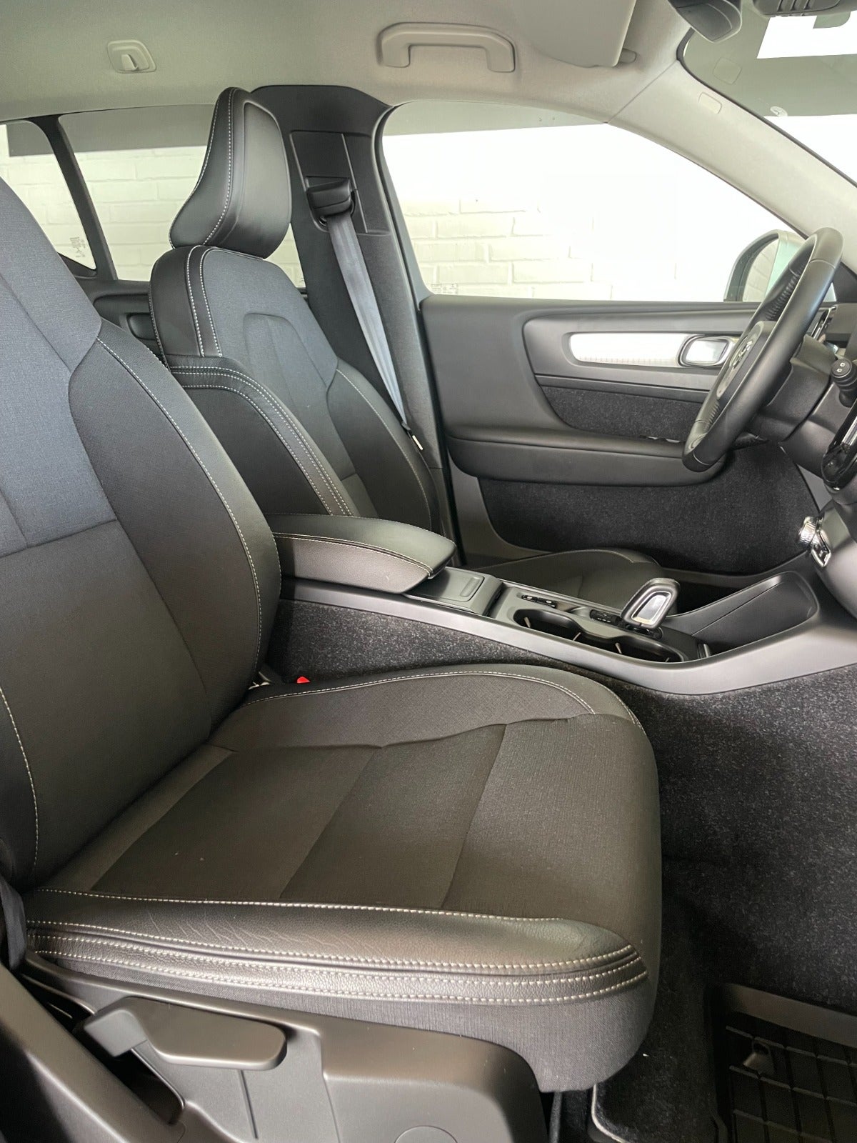 Billede af Volvo XC40 2,0 T4 190 Momentum aut.