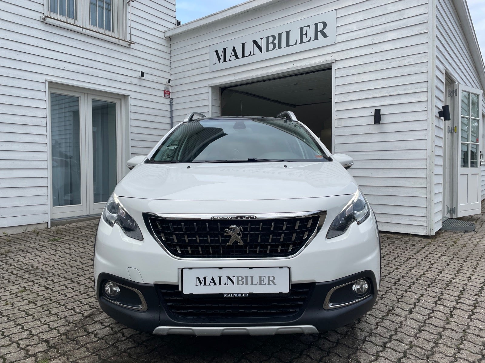 Billede af Peugeot 2008 1,2 e-THP 110 Allure Sky EAT6