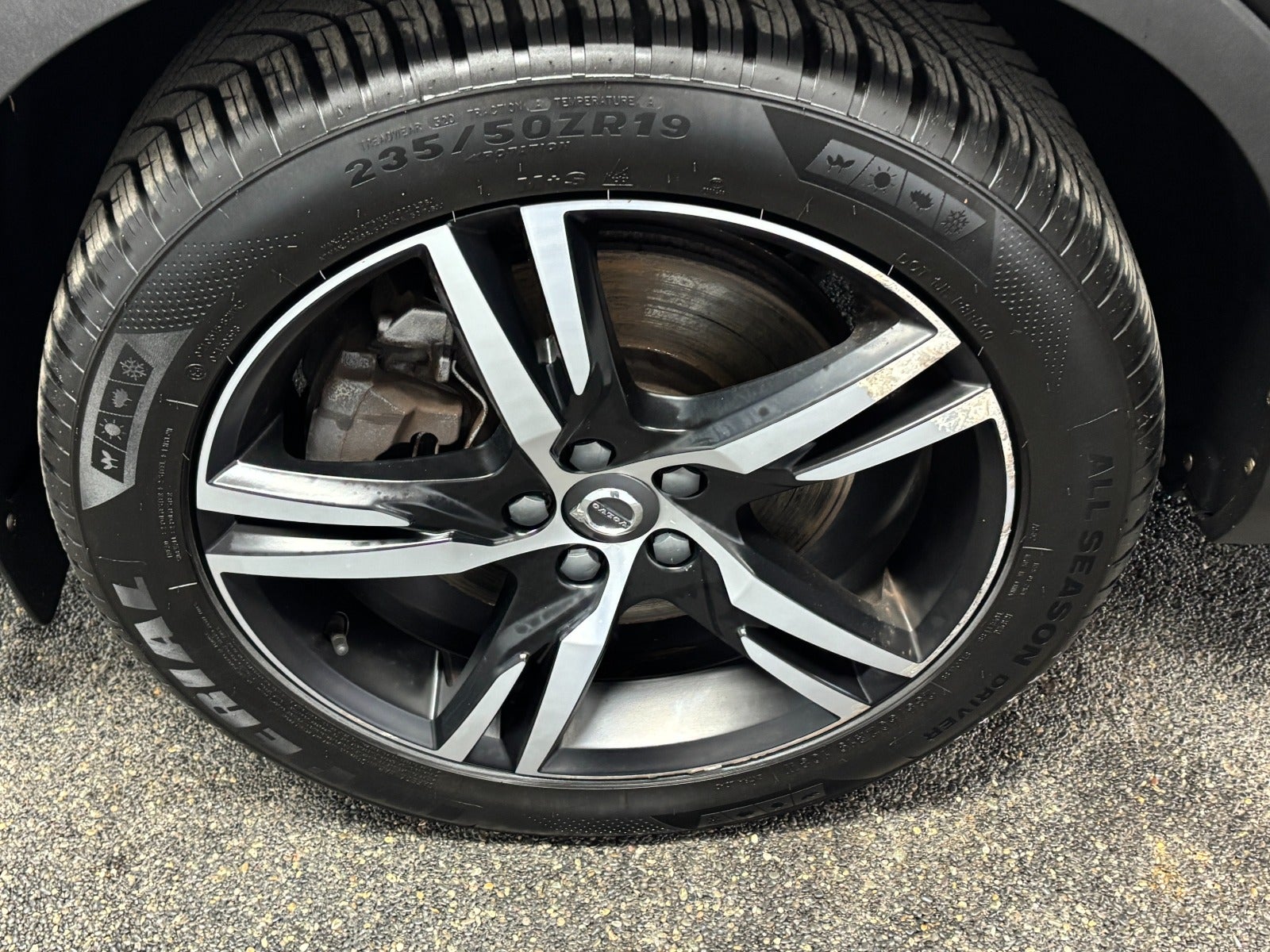 Billede af Volvo XC40 1,5 T5 ReCharge R-Design aut.