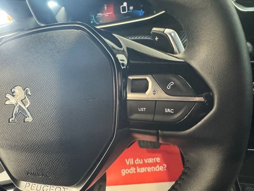 Peugeot 2008 PureTech 130 Vision Sport EAT8 Peugeot 2008 PureTech 130 Vision Sport EAT8