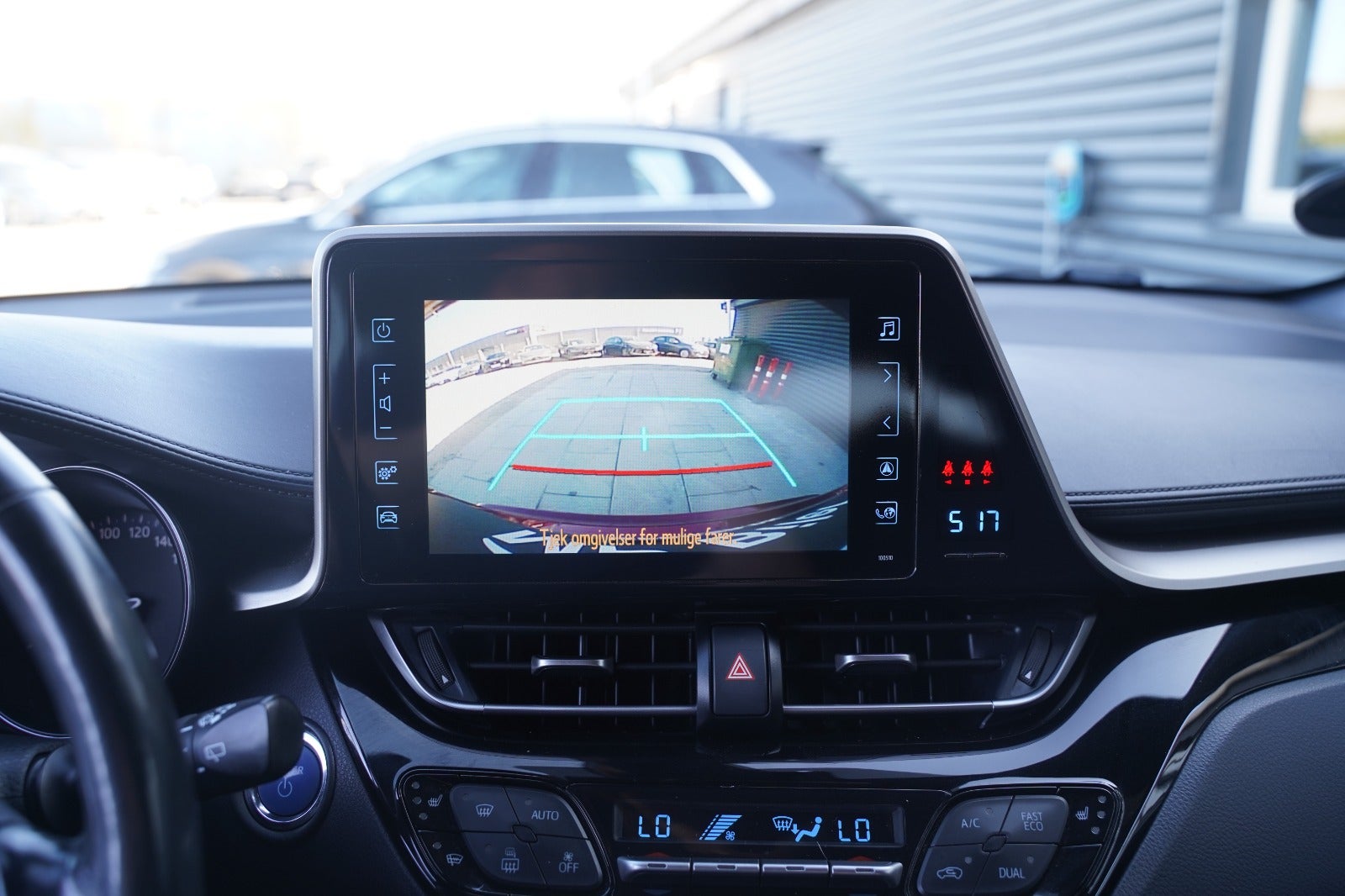 Billede af Toyota C-HR 1,8 Hybrid Premium Selected CVT