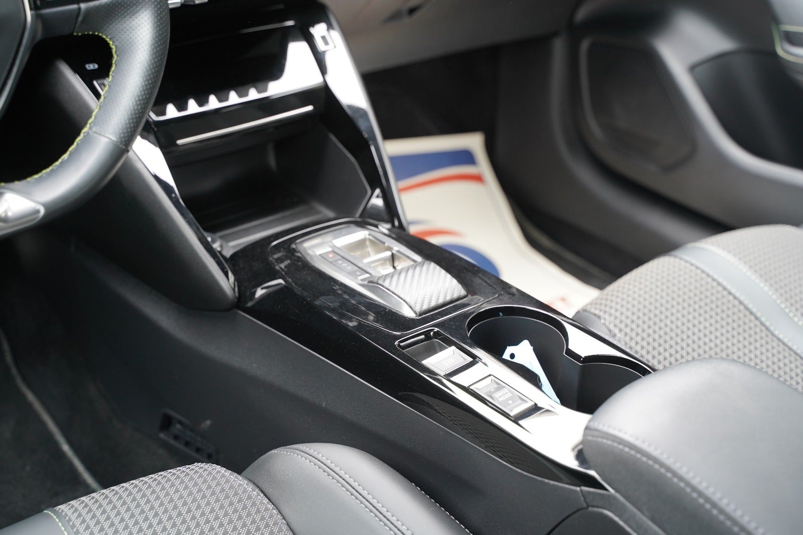 Billede af Peugeot e-208 50 GT Prime+