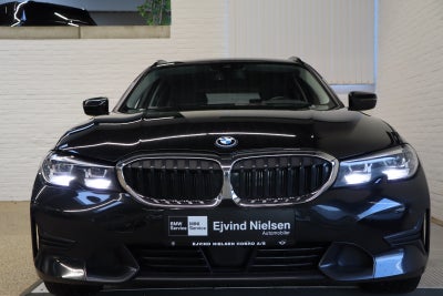 BMW 330e Touring Sport Line aut.