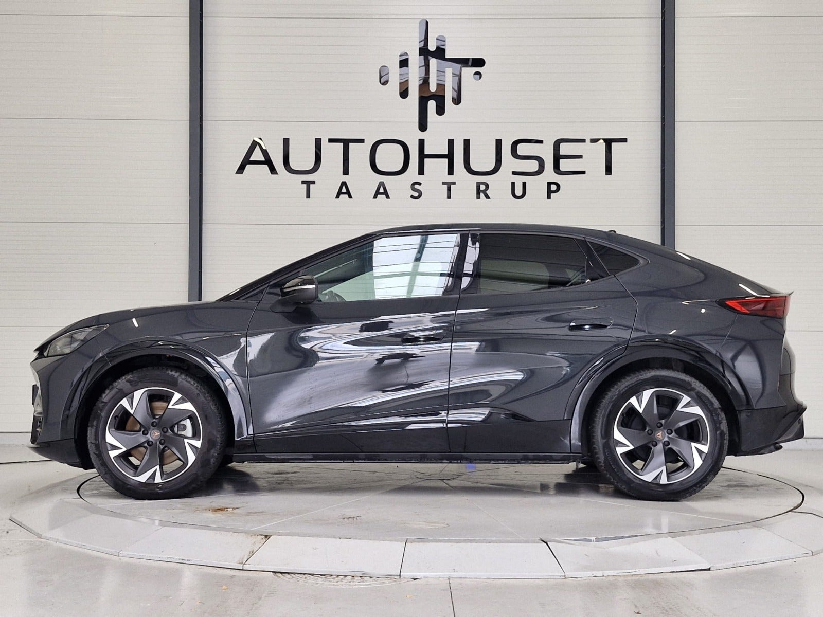 Billede af Cupra Tavascan 77