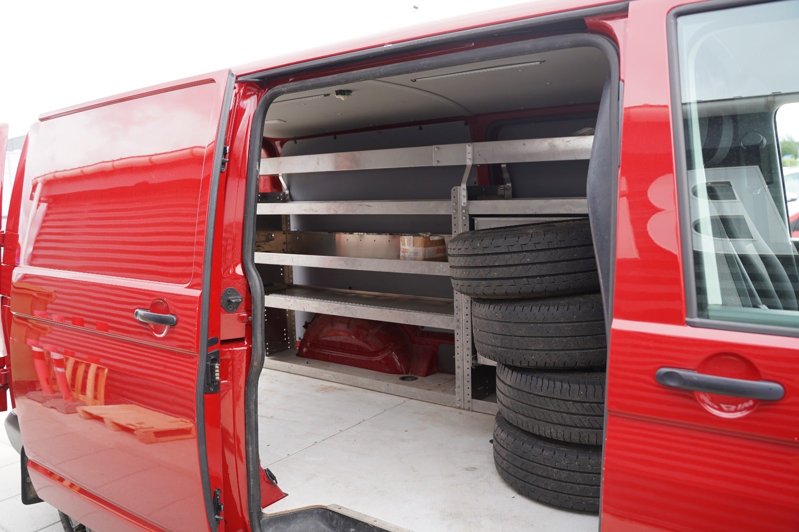 Billede af VW Transporter 2,0 TDi 150 Kassevogn DSG lang