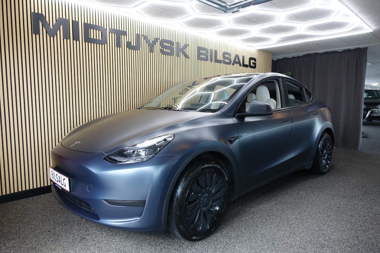 Tesla Model Y RWD