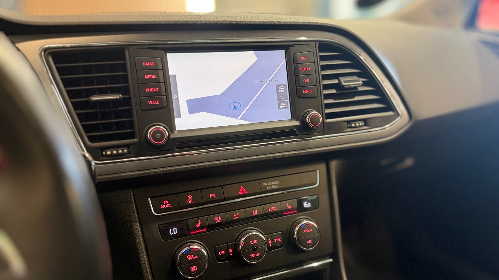 Billede af Seat Leon 2,0 TDi 150 FR DSG eco Van