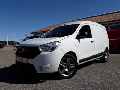+ Moms Modelår 2020 Kilometer 88.000 Drivmiddel Diesel Dacia Dokker 1,5 dCi 95 Essential T