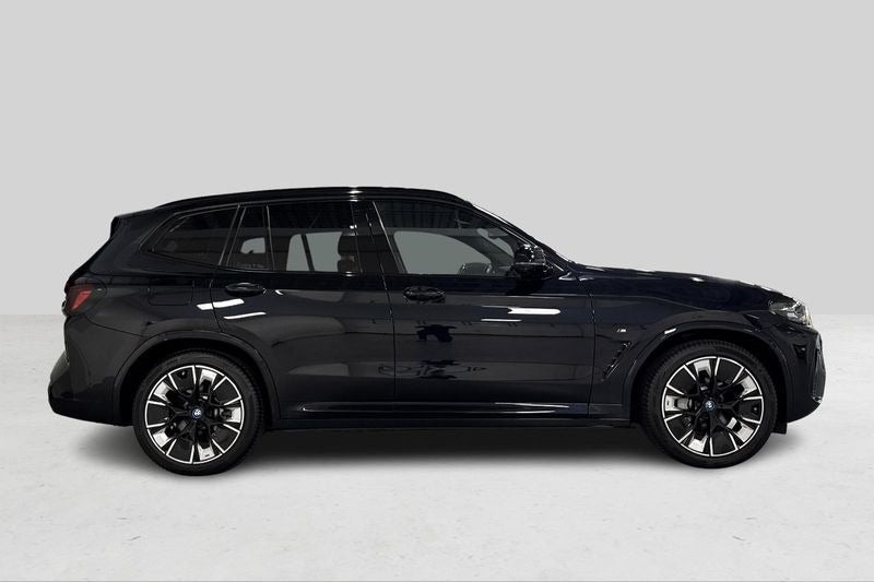 BMW iX3 Charged Plus M-Sport