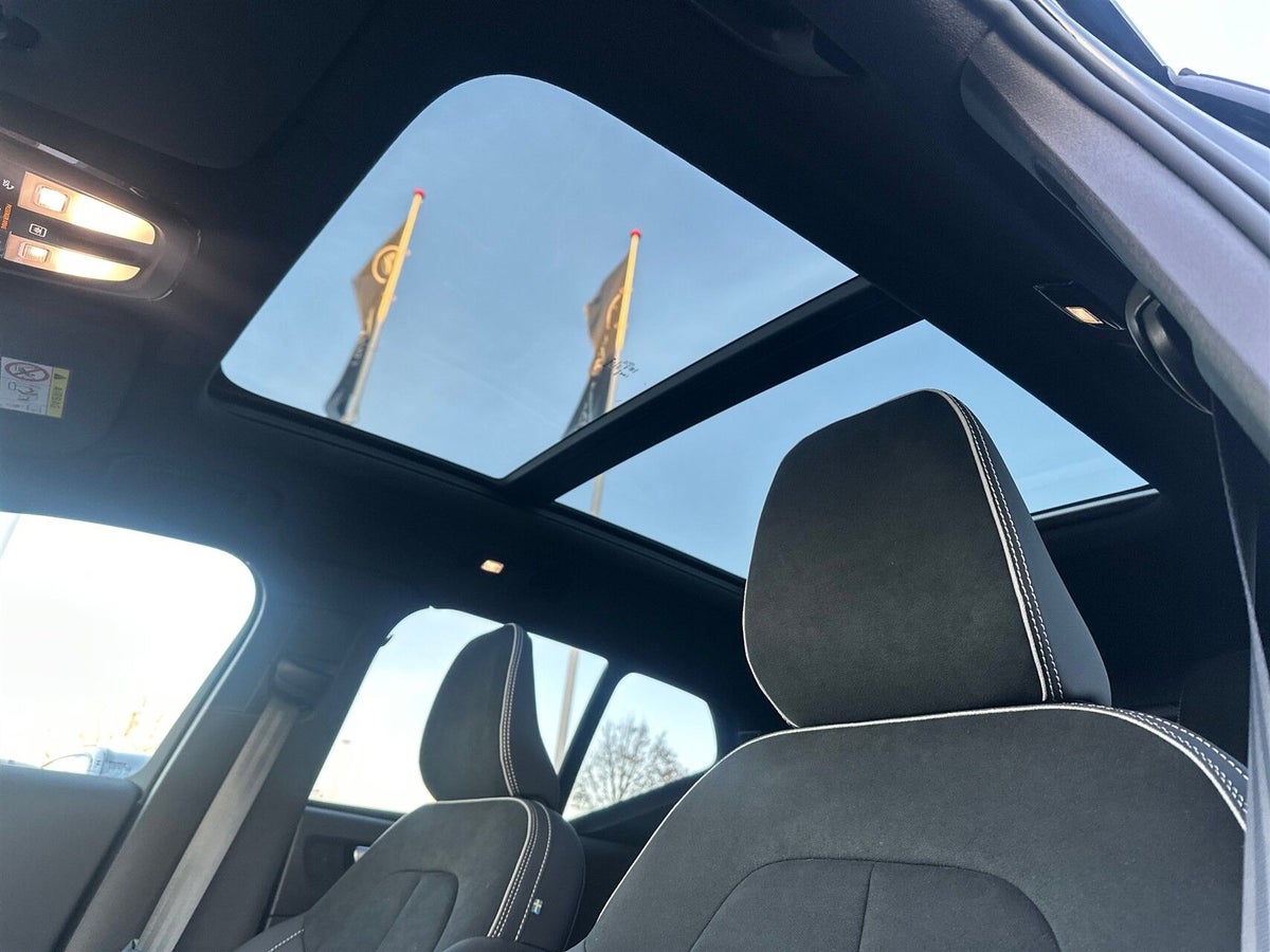 Volvo EX40 Extended Range Black Edition billede 20