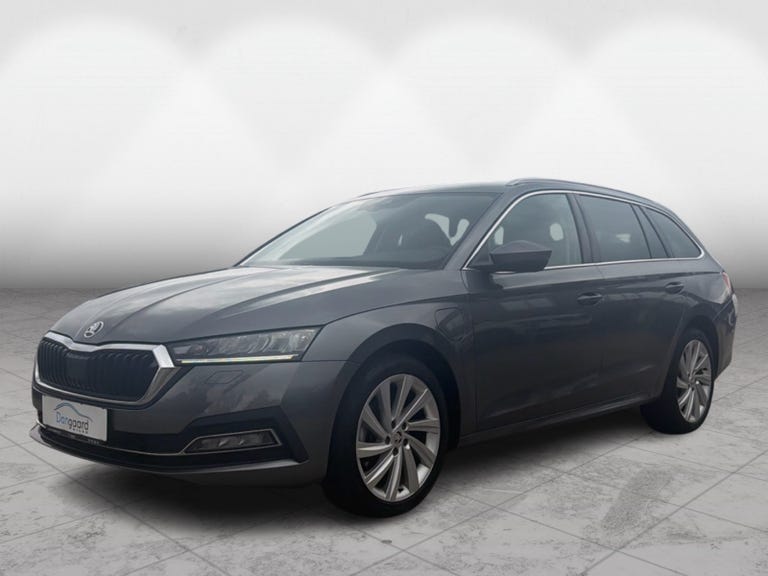 Skoda Octavia TSi iV Plus Combi DSG