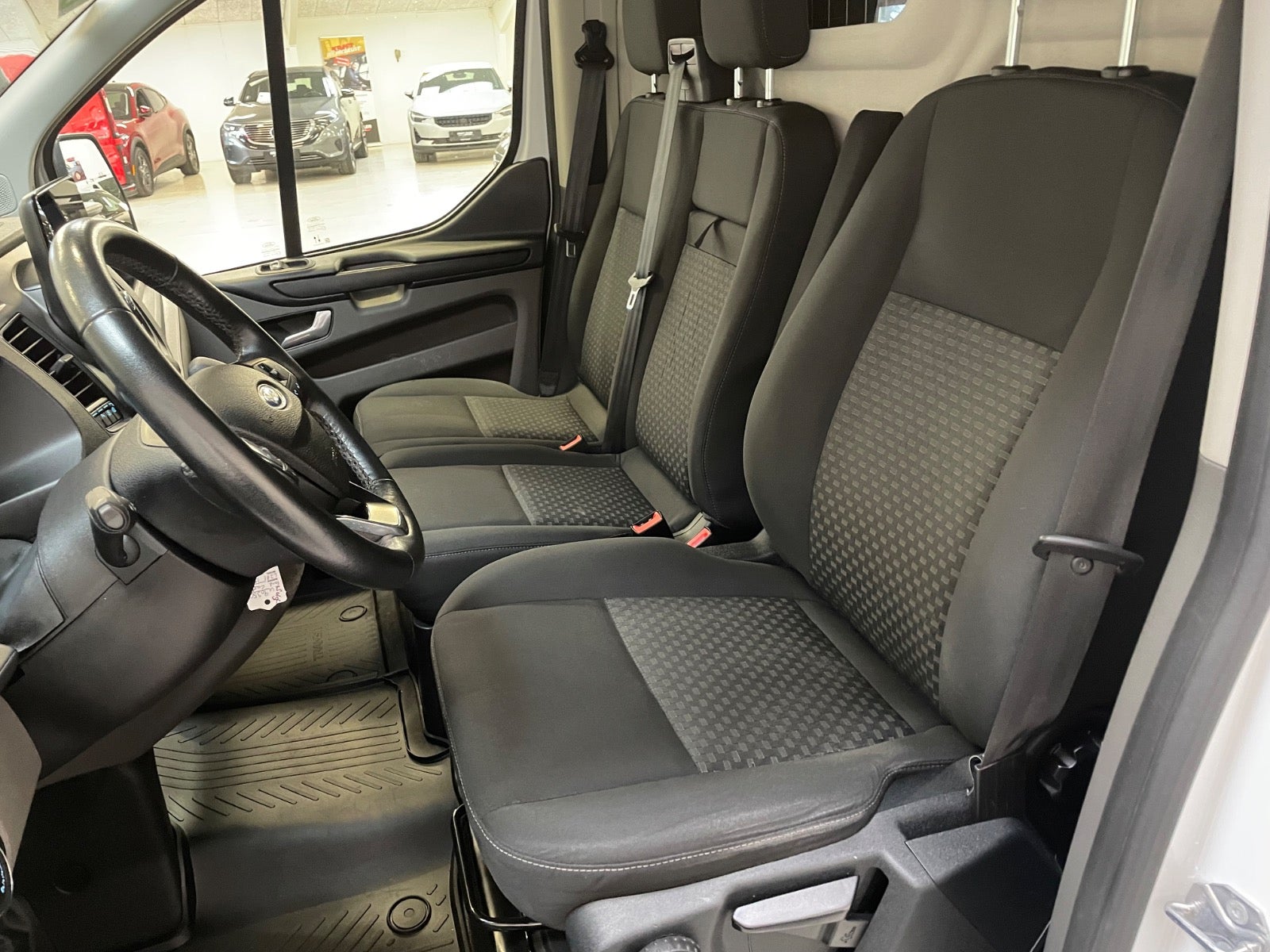 Billede af Ford Transit Custom 300L 2,0 TDCi 130 Trend aut.