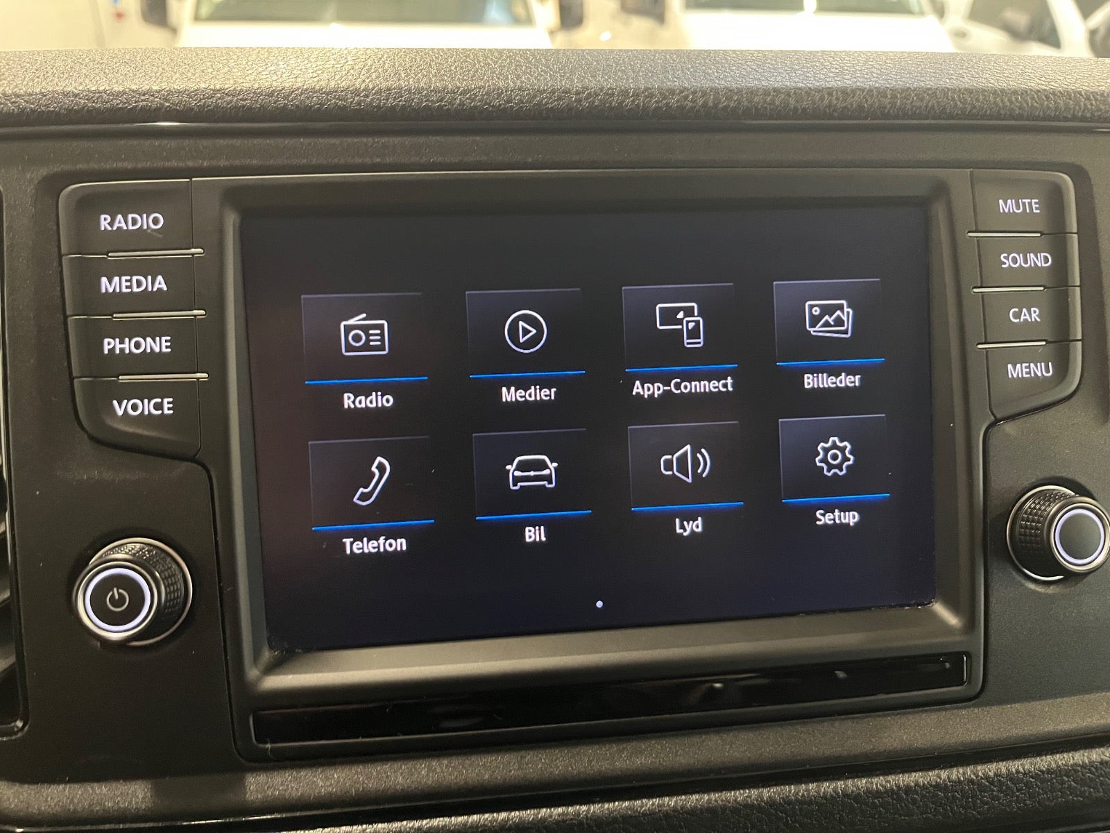 Billede af VW Crafter 35 2,0 TDi 140 Kassevogn L3H2
