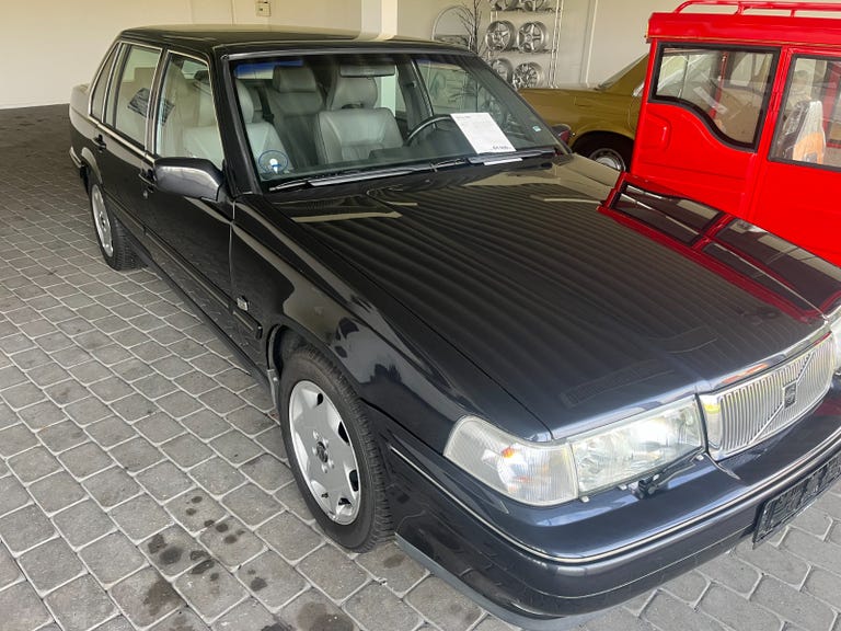 Volvo S90 