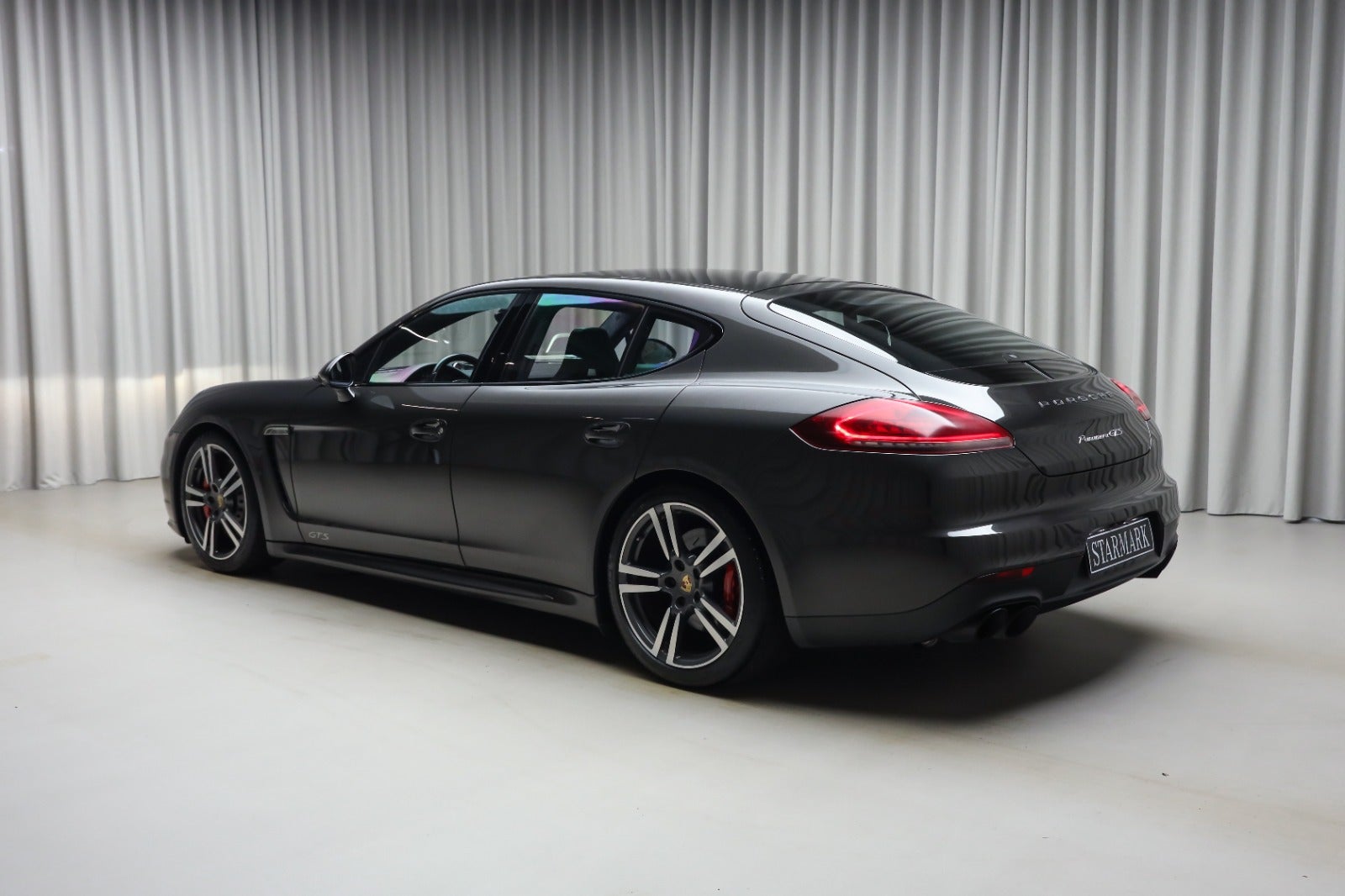 Porsche Panamera GTS