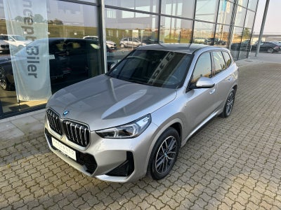 BMW iX1  xDrive30 M-Sport Premium El 4x4 4x4 aut. Automatgear modelår 2023 km 34000 Sølvmetal klimaa