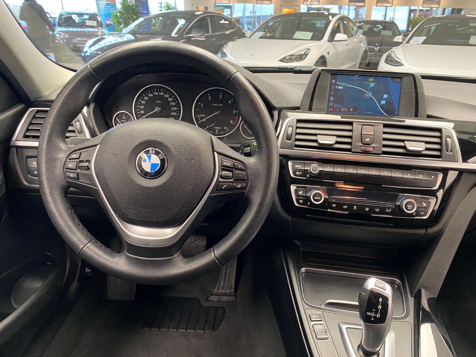 Billede af BMW 320d 2,0 Touring Executive aut.