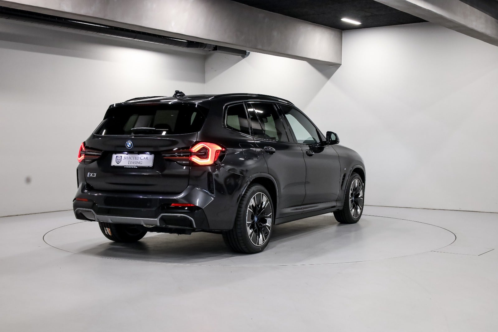 BMW iX3 Charged Plus M-Sport