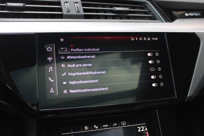 Audi e-tron S-line Sportback quattro