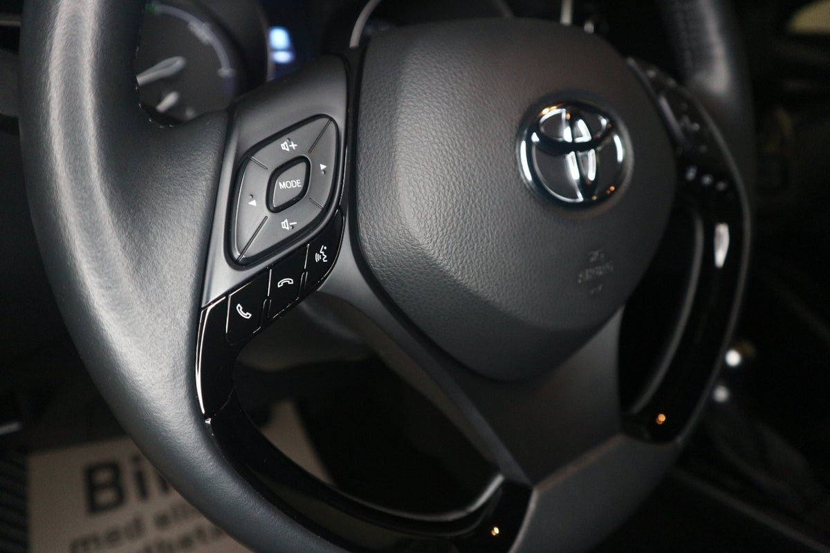 Toyota C-HR Hybrid C-LUB CVT