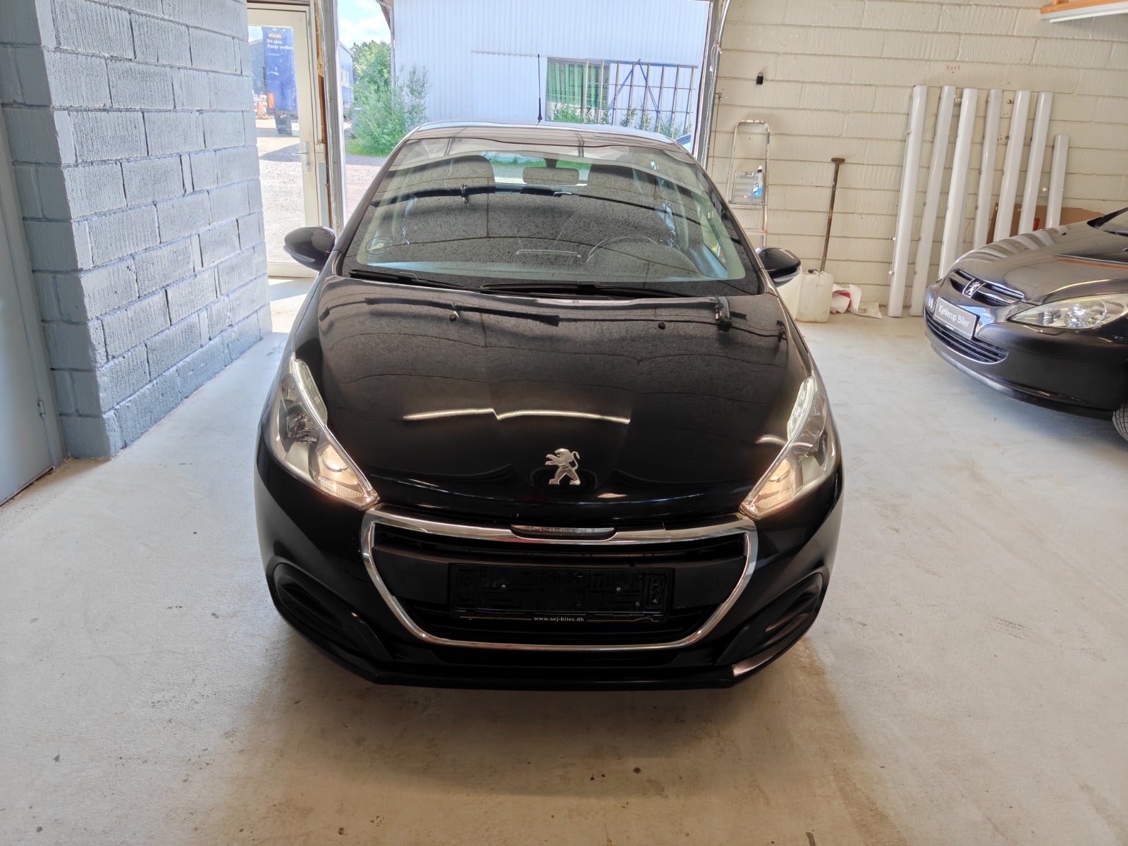 Peugeot 208 BlueHDi 100 Allure