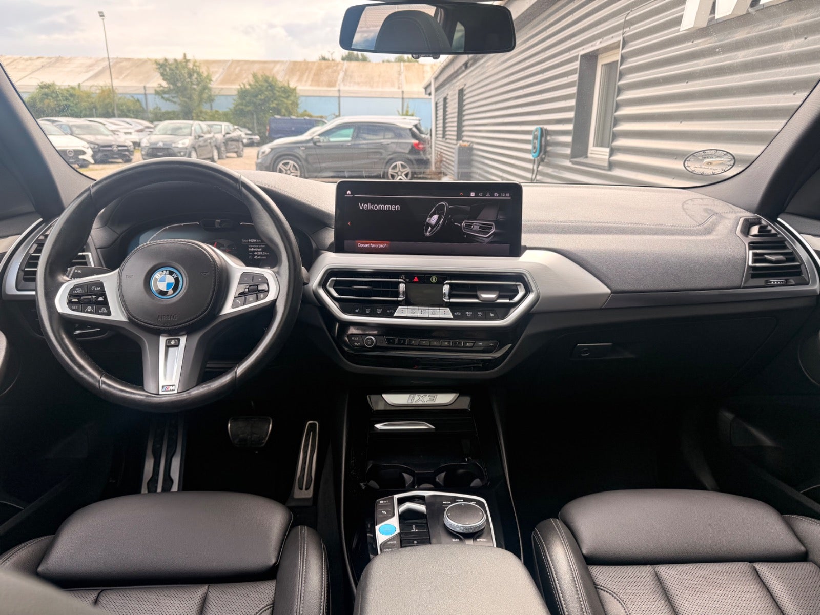 Billede af BMW iX3 Charged M-Sport