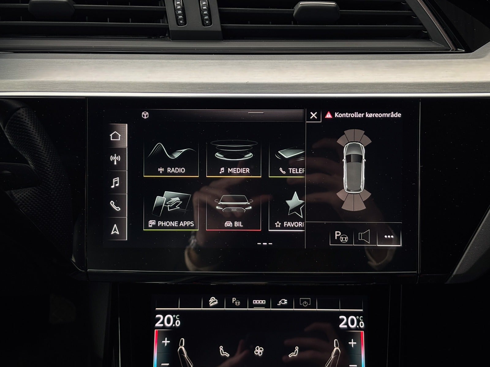Billede af Audi e-tron 55 S-line quattro