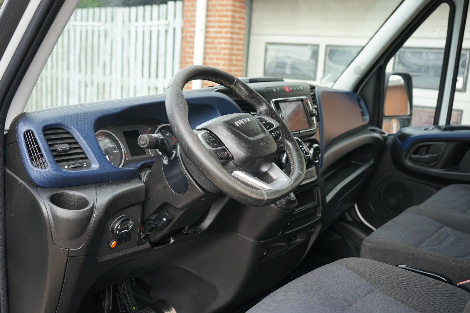 Billede af Iveco Daily 2,3 35S16 12m³ Van AG8