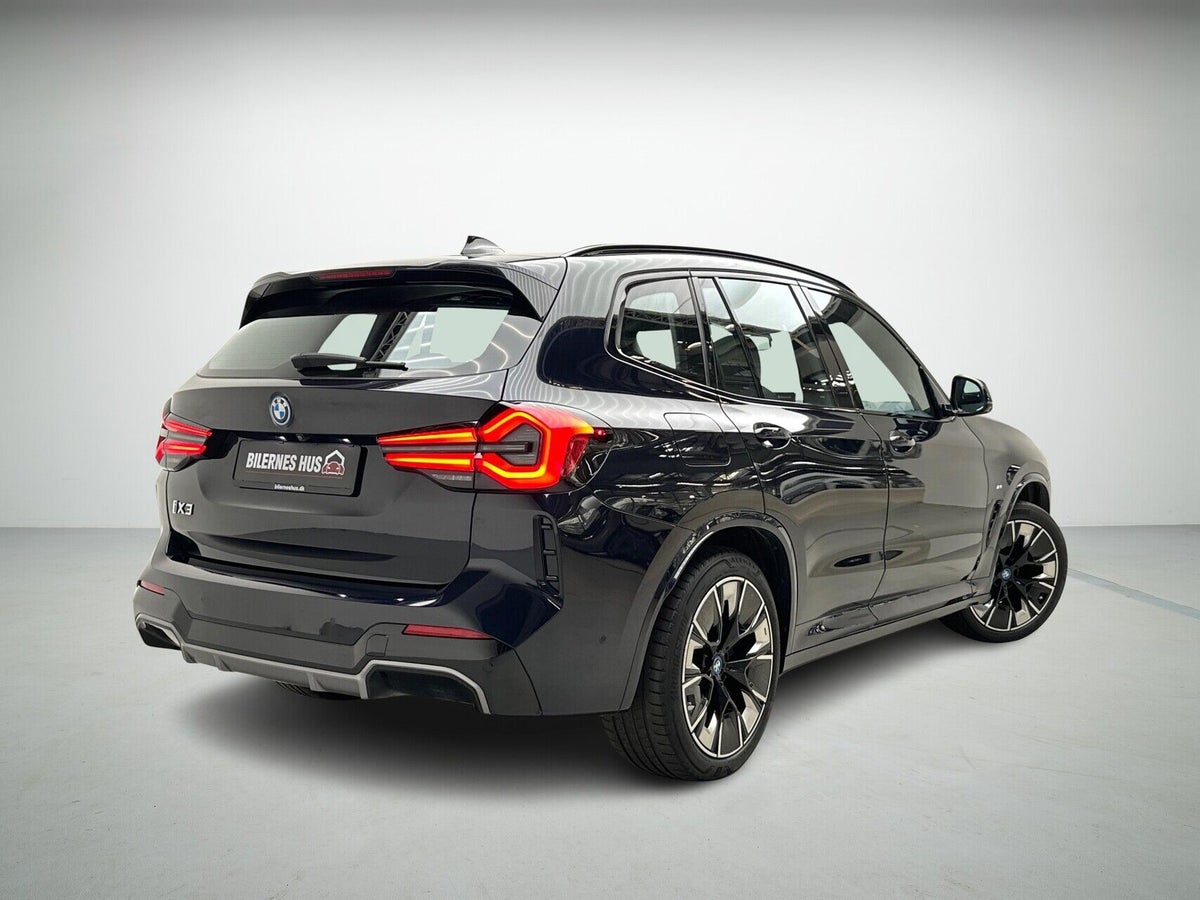BMW iX3 Charged Plus M-Sport billede 2