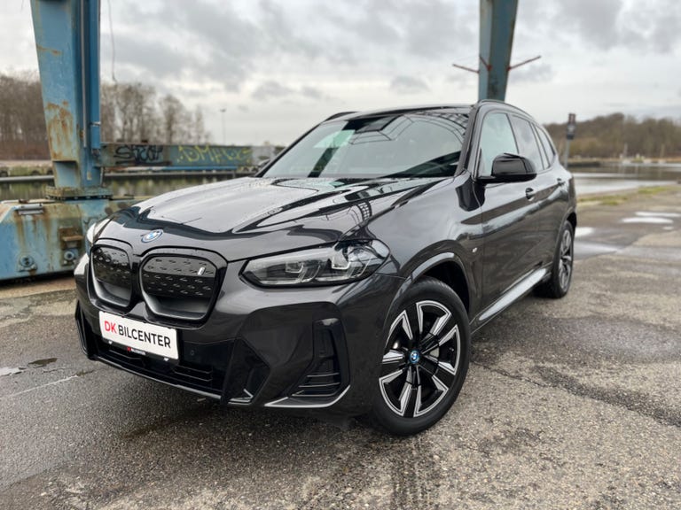 BMW iX3 Charged M-Sport