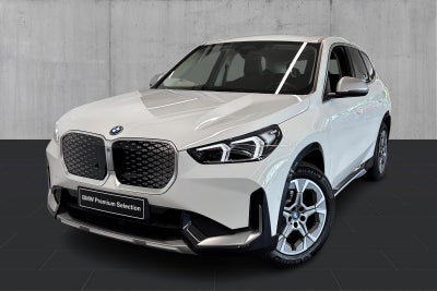 BMW iX1 xDrive30 X-Line