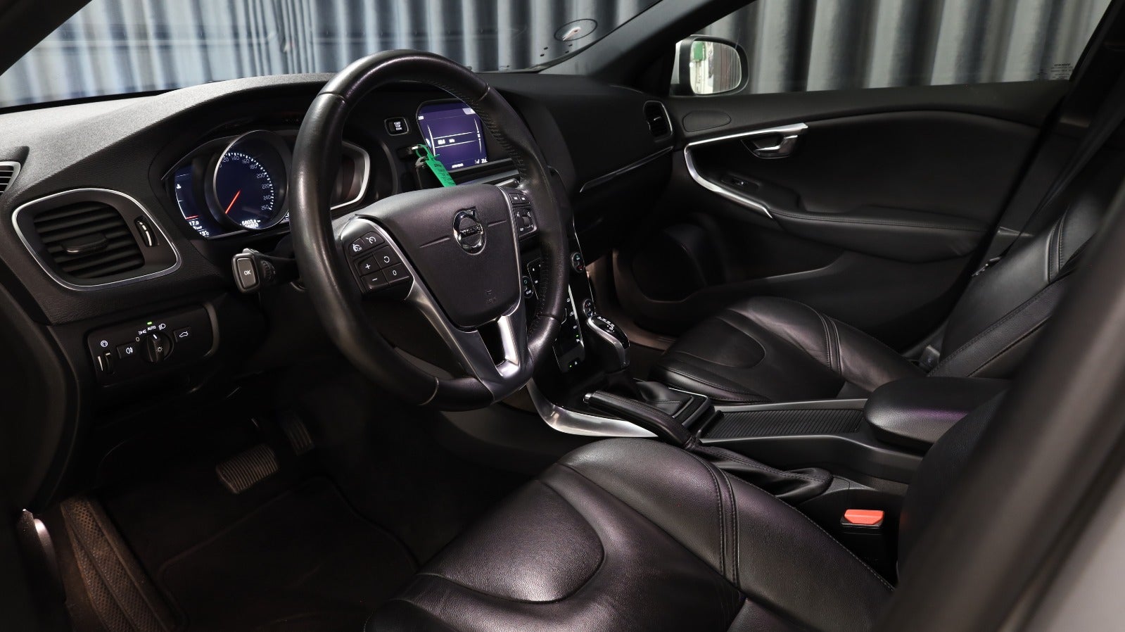 Volvo V40 D3 150 Momentum aut.