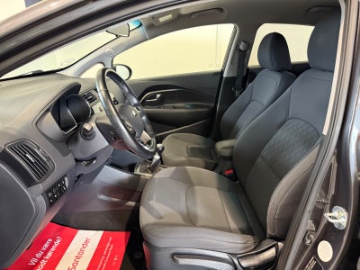 Kia Rio CVVT Premium