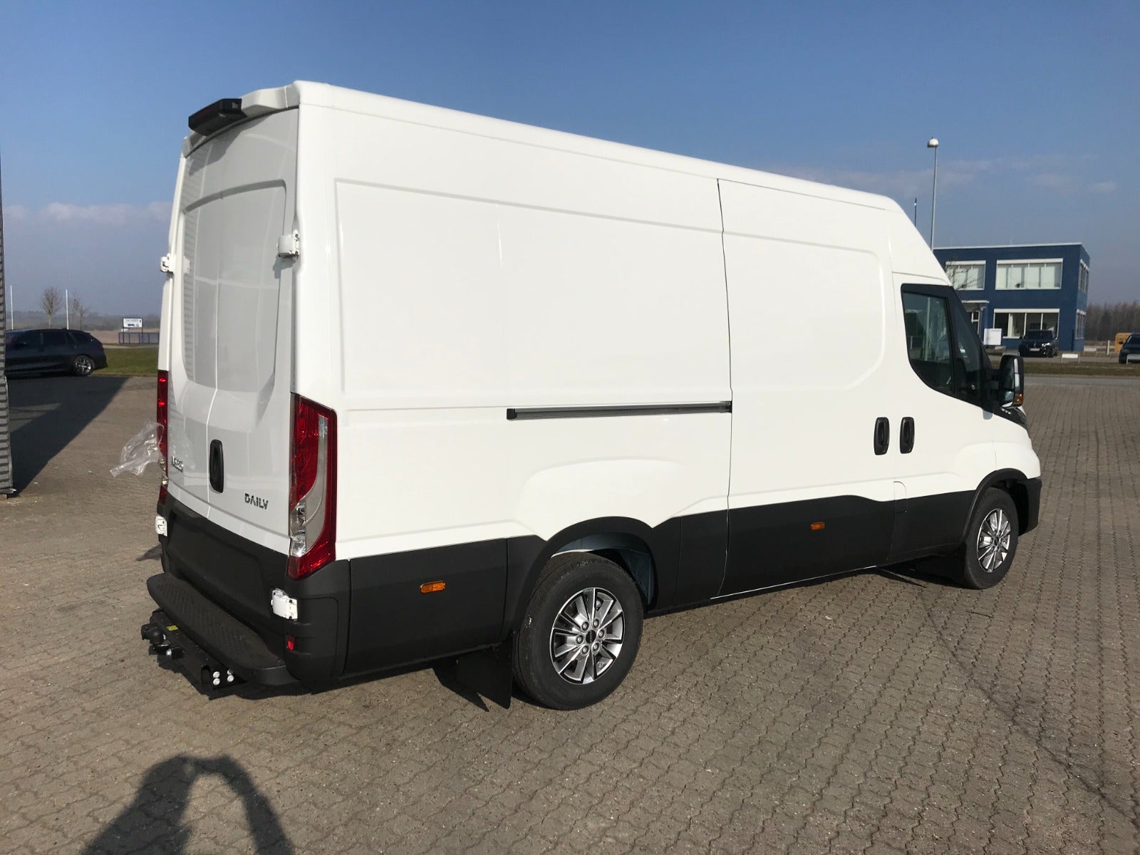 Billede af Iveco Daily 2,3 35S16 12m³ Van AG8