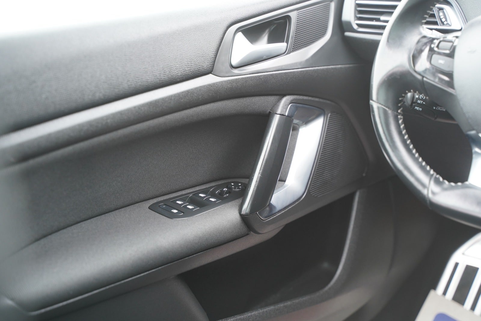 Billede af Peugeot 308 1,5 BlueHDi 130 Selection Sky SW