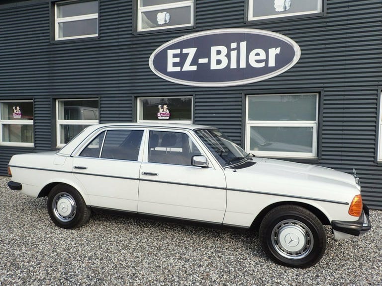 Mercedes 200 D