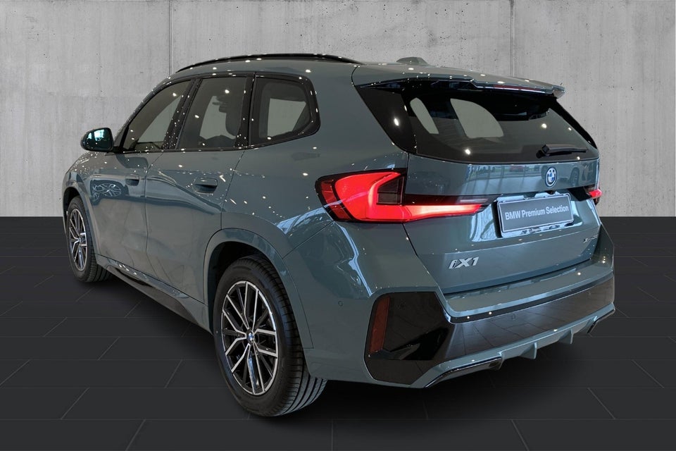 BMW iX1 xDrive30 M-Sport 2026