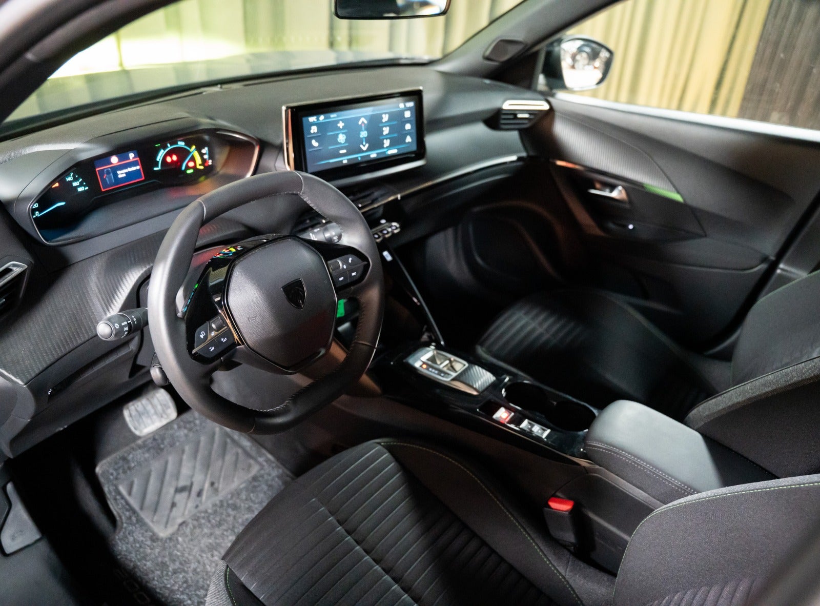Billede af Peugeot e-2008 50 Active